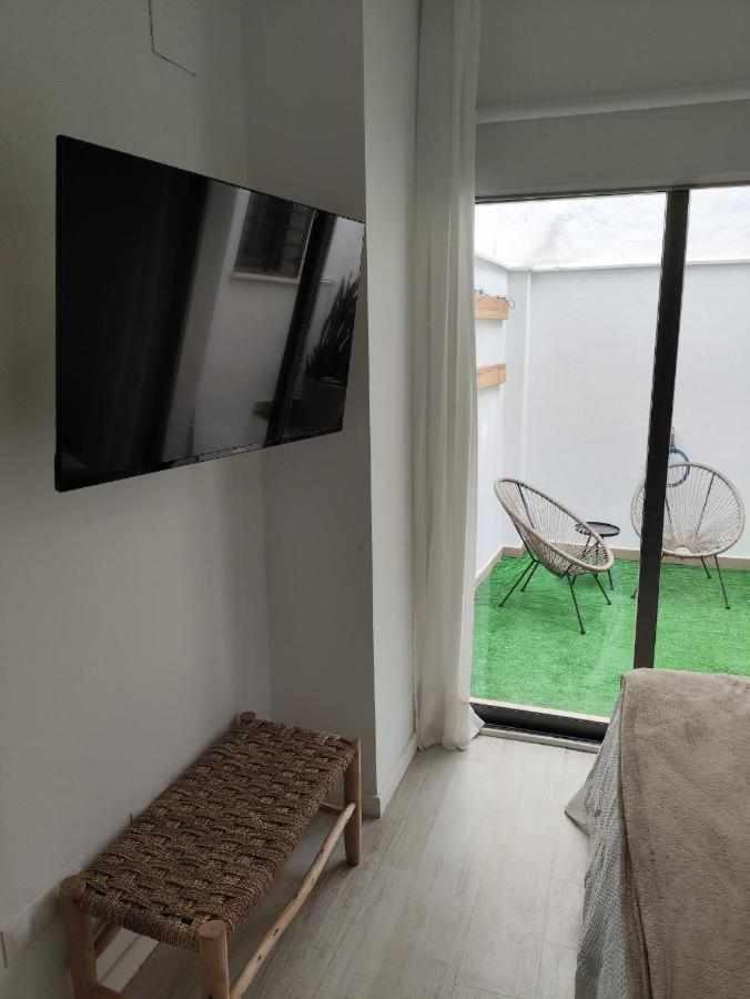 Apartamento Dos Aceras Малага Экстерьер фото