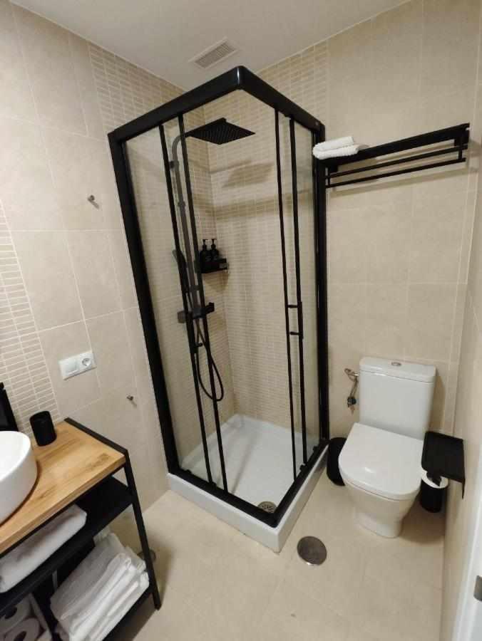 Apartamento Dos Aceras Малага Экстерьер фото